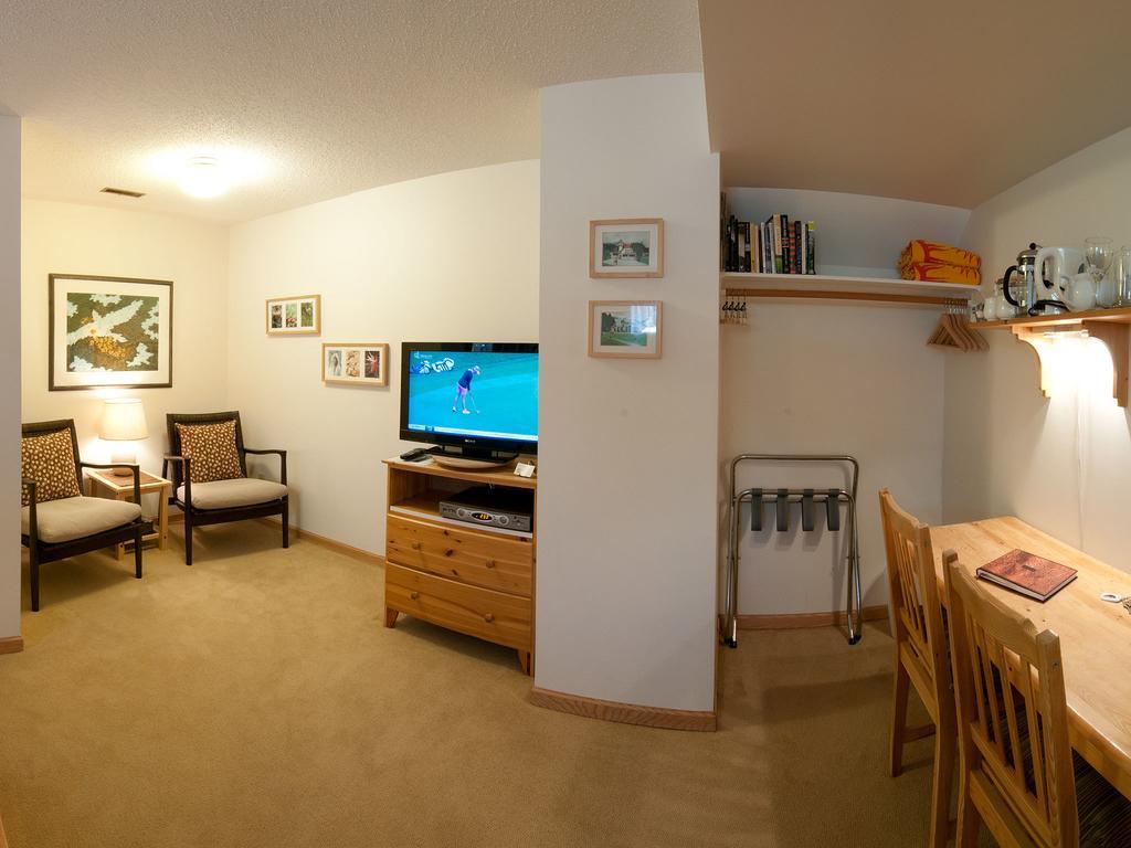 711 Miette Ave Bed and Breakfast Jasper Kamer foto